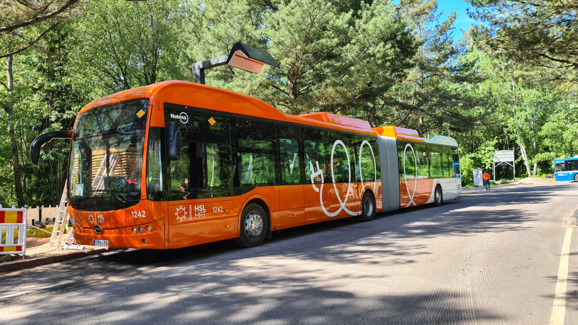 Kempower Pantograph Up HSL Helsinki Electric Bus DC fast charging session