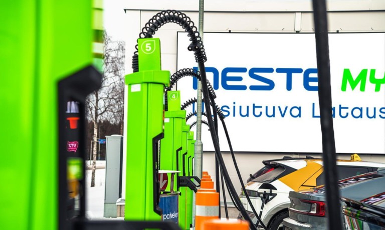 Ev charging stations at Neste in Finland with Kempower chargers