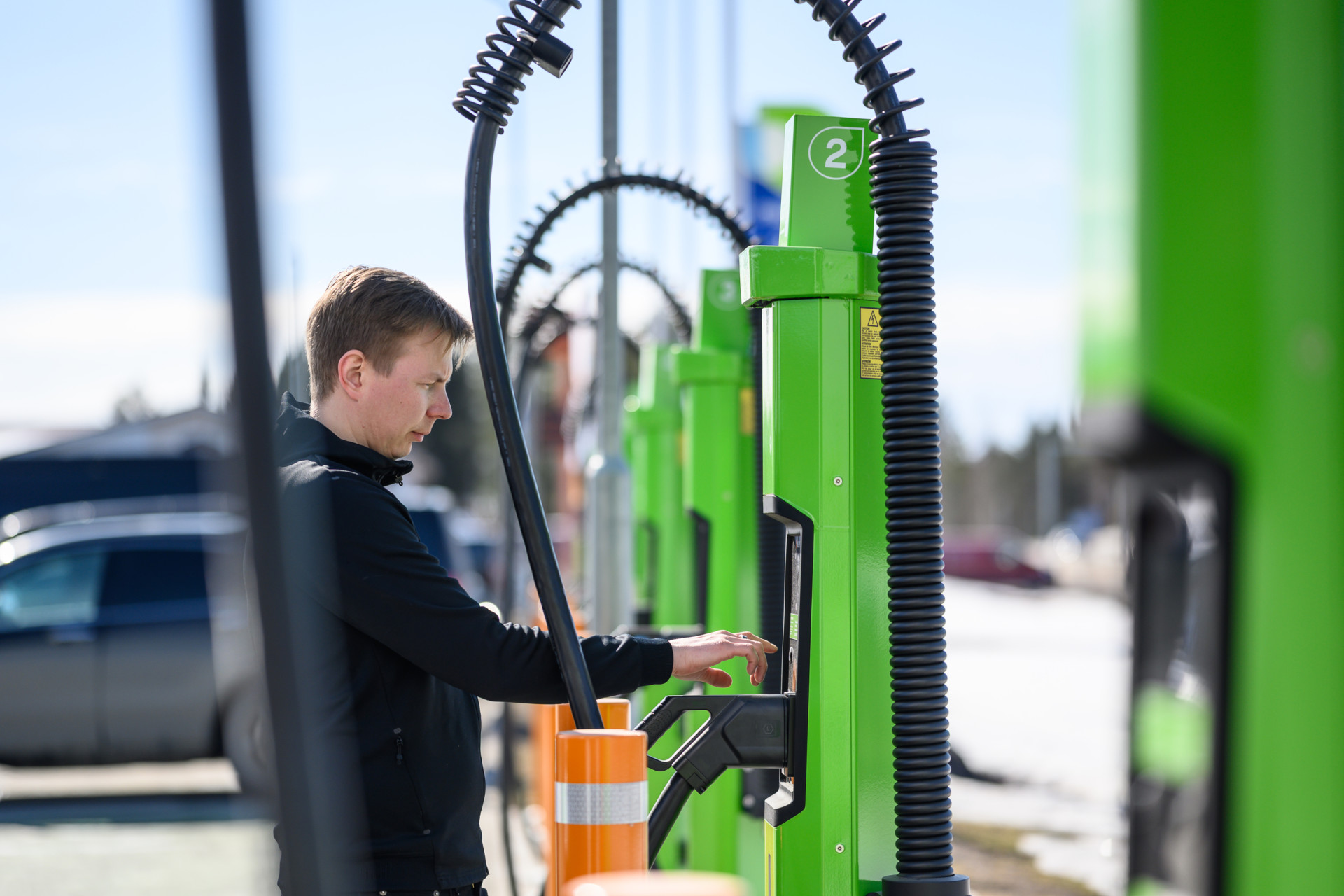 Kempower chargers at neste oulunbaari in Finland