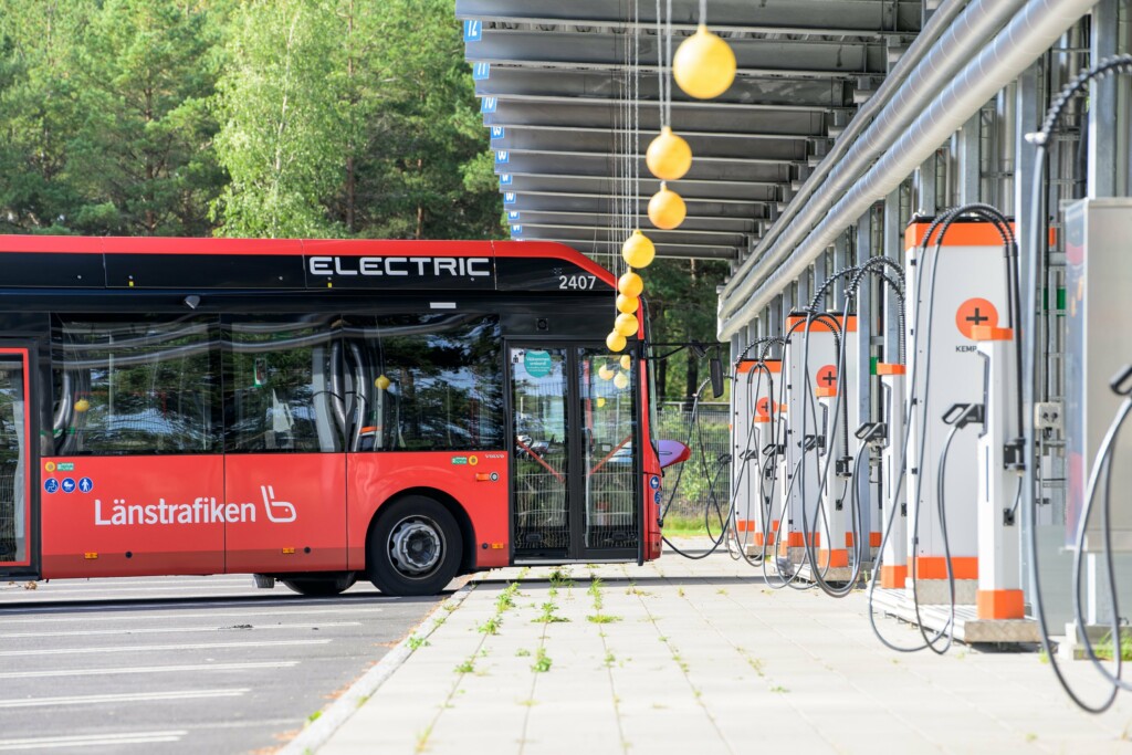electric bus charging at kempower chargers
