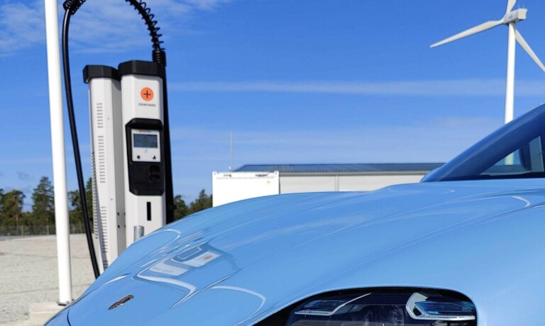 Kempower electric vehicle charger for Top gear bbc at gotlandring